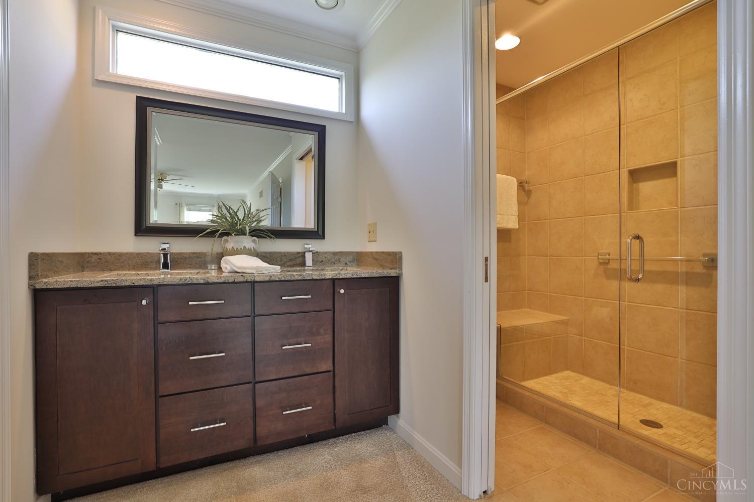 9521 Heather Court, Blue Ash, Ohio image 37