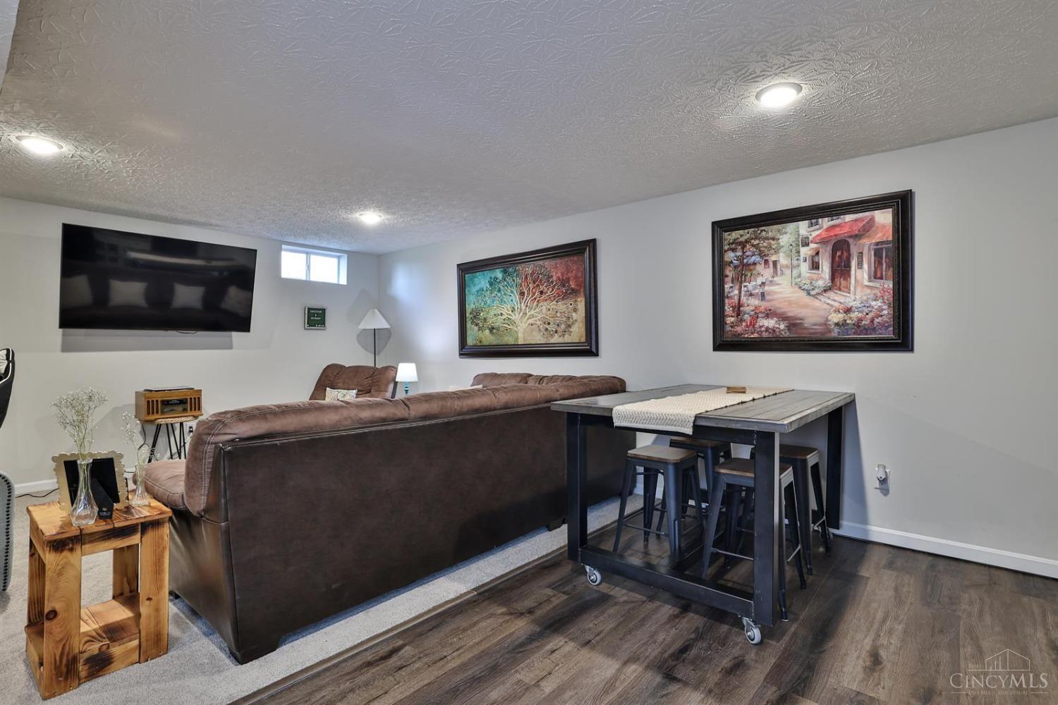 1223 Waterbury Drive, Carlisle, Ohio image 34