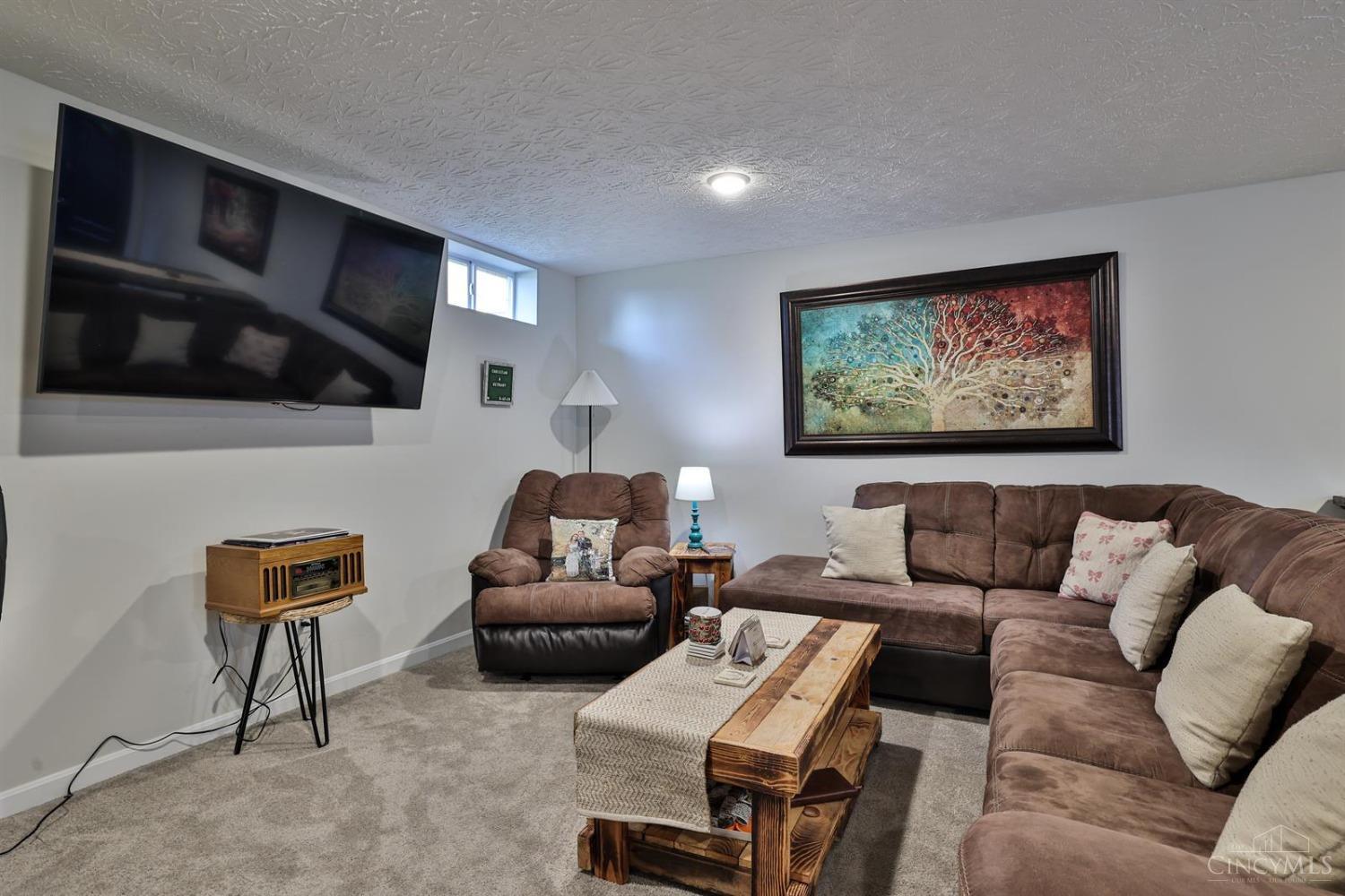 1223 Waterbury Drive, Carlisle, Ohio image 36