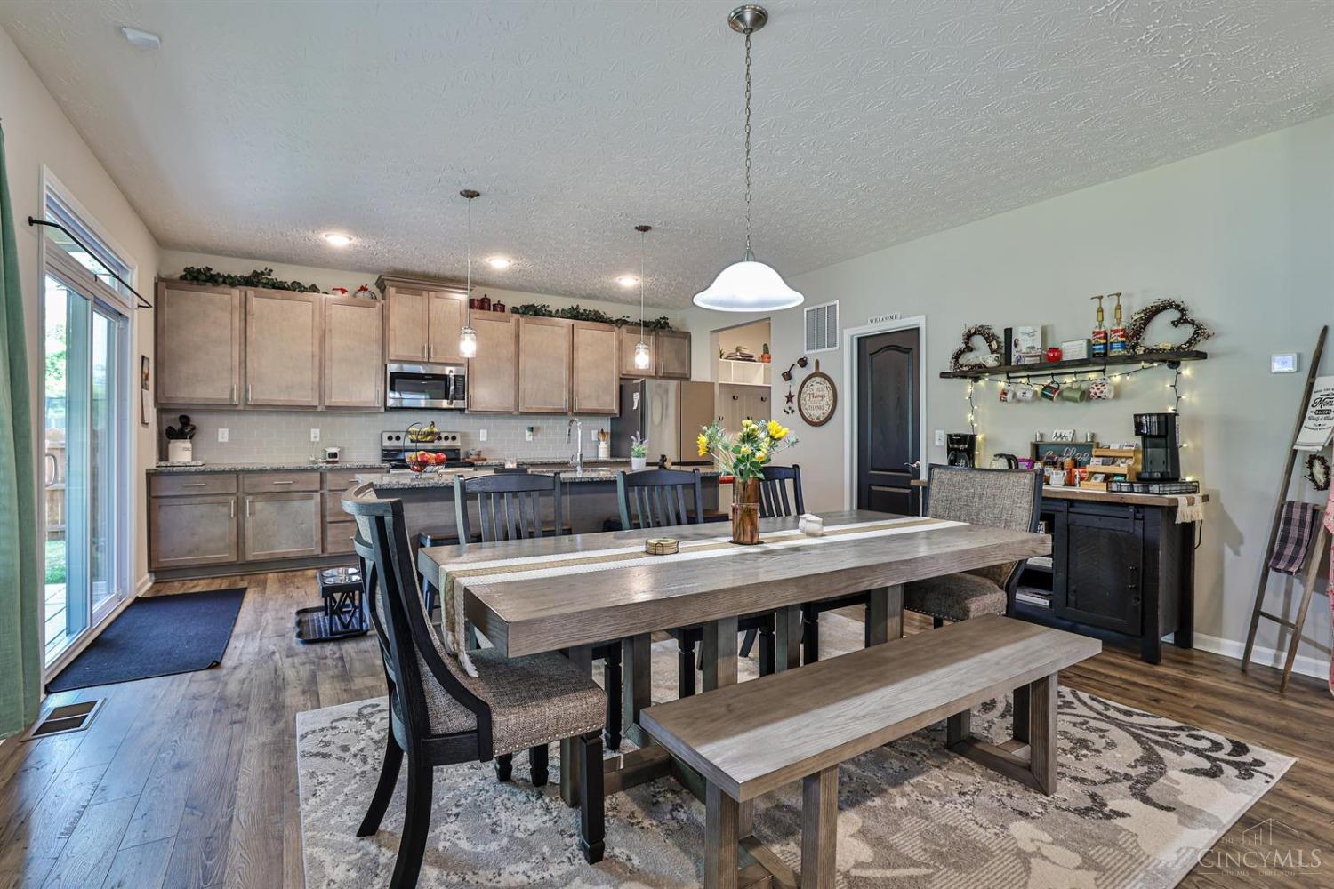 1223 Waterbury Drive, Carlisle, Ohio image 16