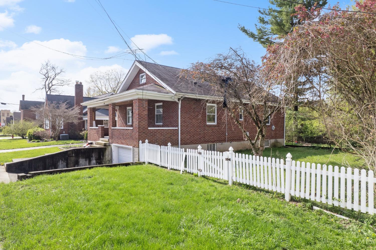 327 Gay Street, Williamsburg, Ohio image 36