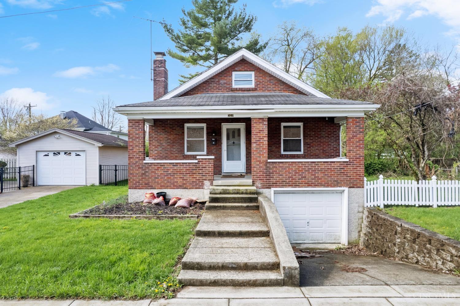 327 Gay Street, Williamsburg, Ohio image 1