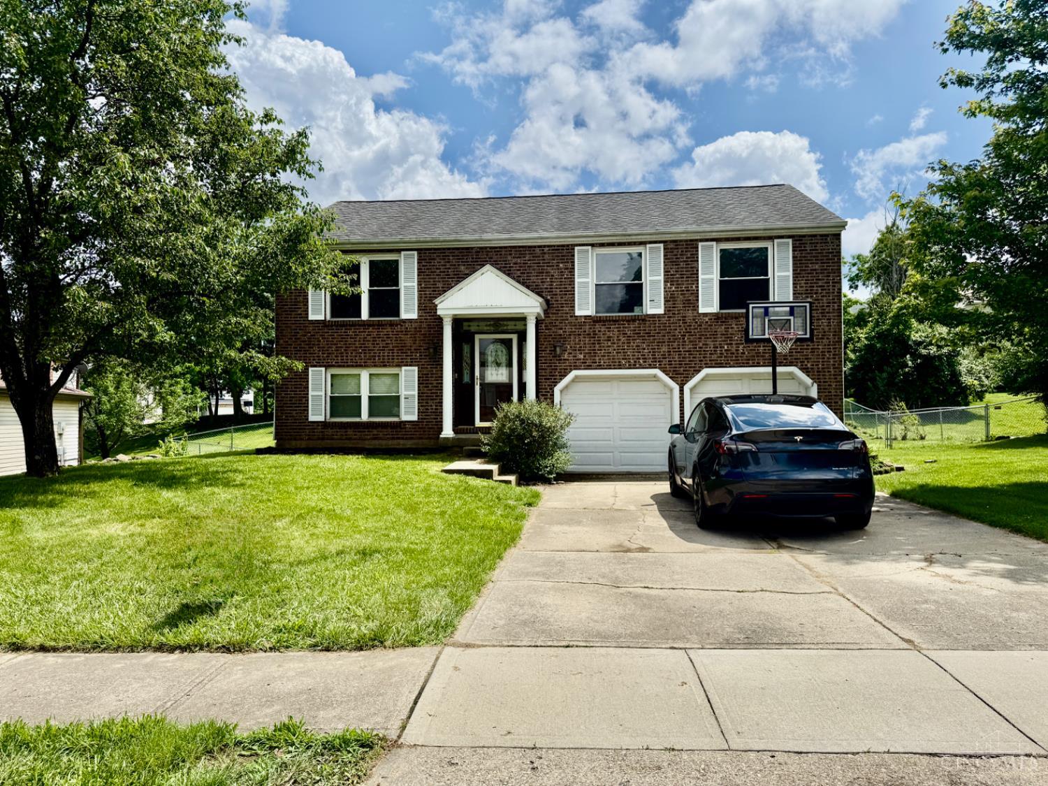 236 Fairborn Dr, Hamilton, Ohio image 1