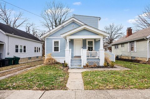 Photo of 6221 Hedge Avenue, Cincinnati, OH 45213 (MLS # 1869147)