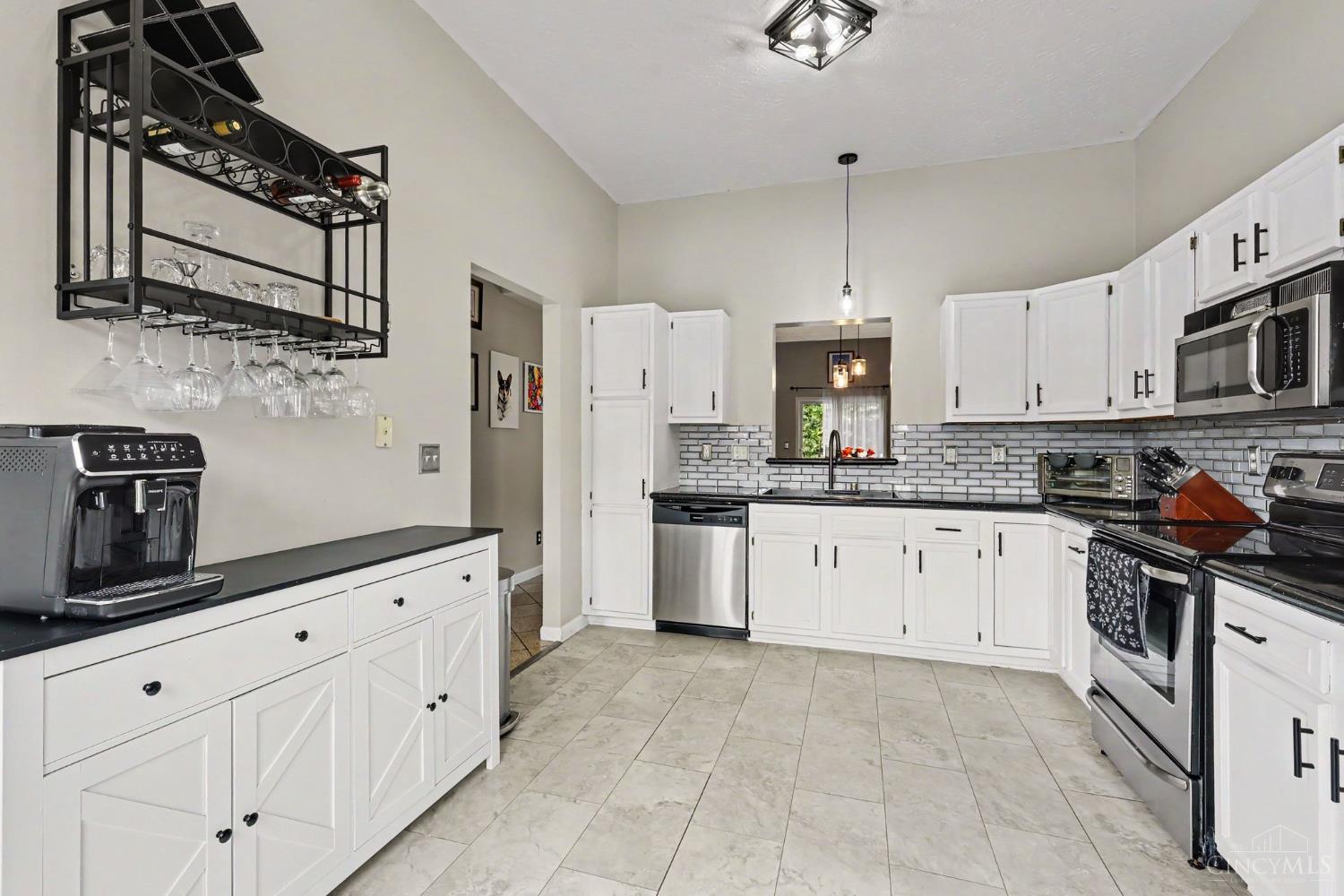 3927 Little Creek Drive