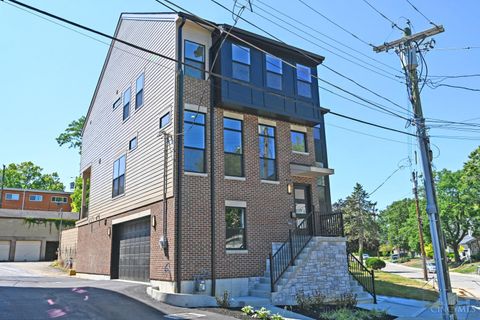 Photo of 2899 Romana Place, Cincinnati, OH 45209 (MLS # 1854377)