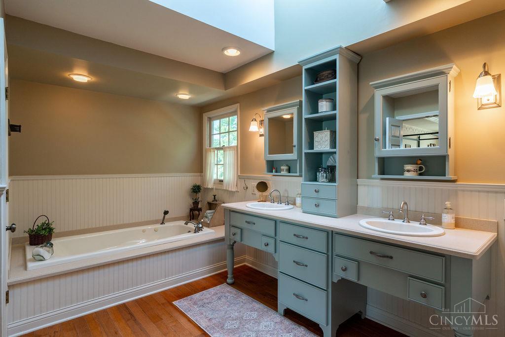 Fairfield, Ohio 45014, United States, 4 Bedrooms Bedrooms, ,3 BathroomsBathrooms,Residential,Active,169909