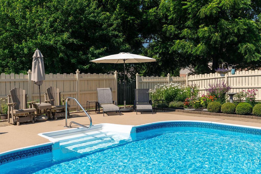 Fairfield, Ohio 45014, United States, 4 Bedrooms Bedrooms, ,3 BathroomsBathrooms,Residential,Active,169909