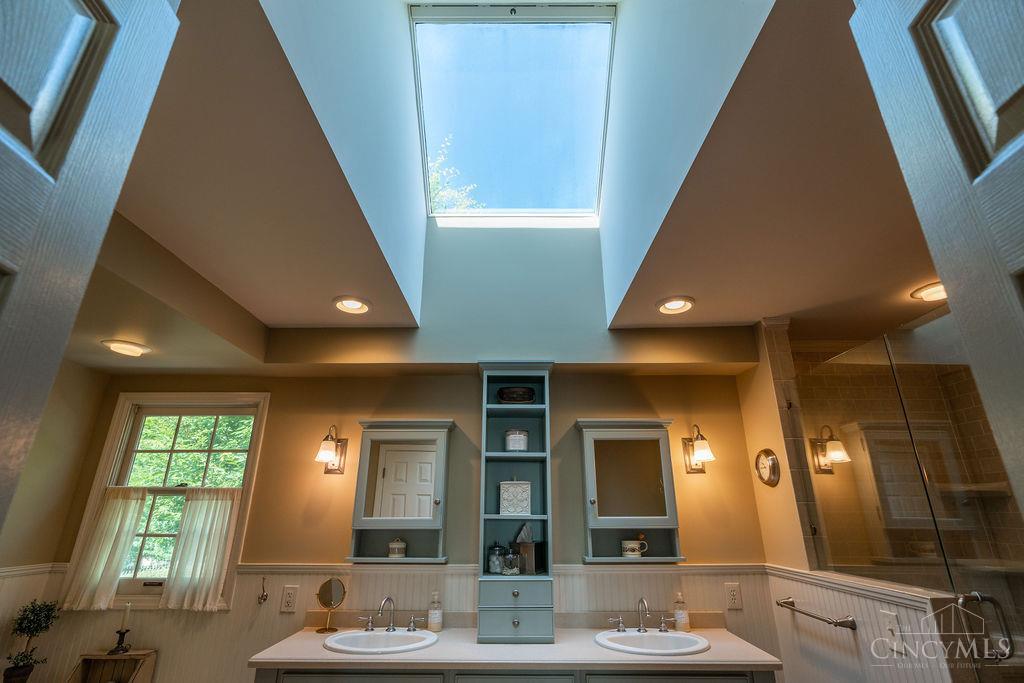 Fairfield, Ohio 45014, United States, 4 Bedrooms Bedrooms, ,3 BathroomsBathrooms,Residential,Active,169909