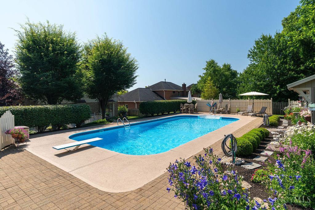 Fairfield, Ohio 45014, United States, 4 Bedrooms Bedrooms, ,3 BathroomsBathrooms,Residential,Active,169909