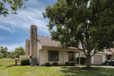 Photo of 5392 Country Ridge Drive, Mason, OH 45040 (MLS # 1888718)