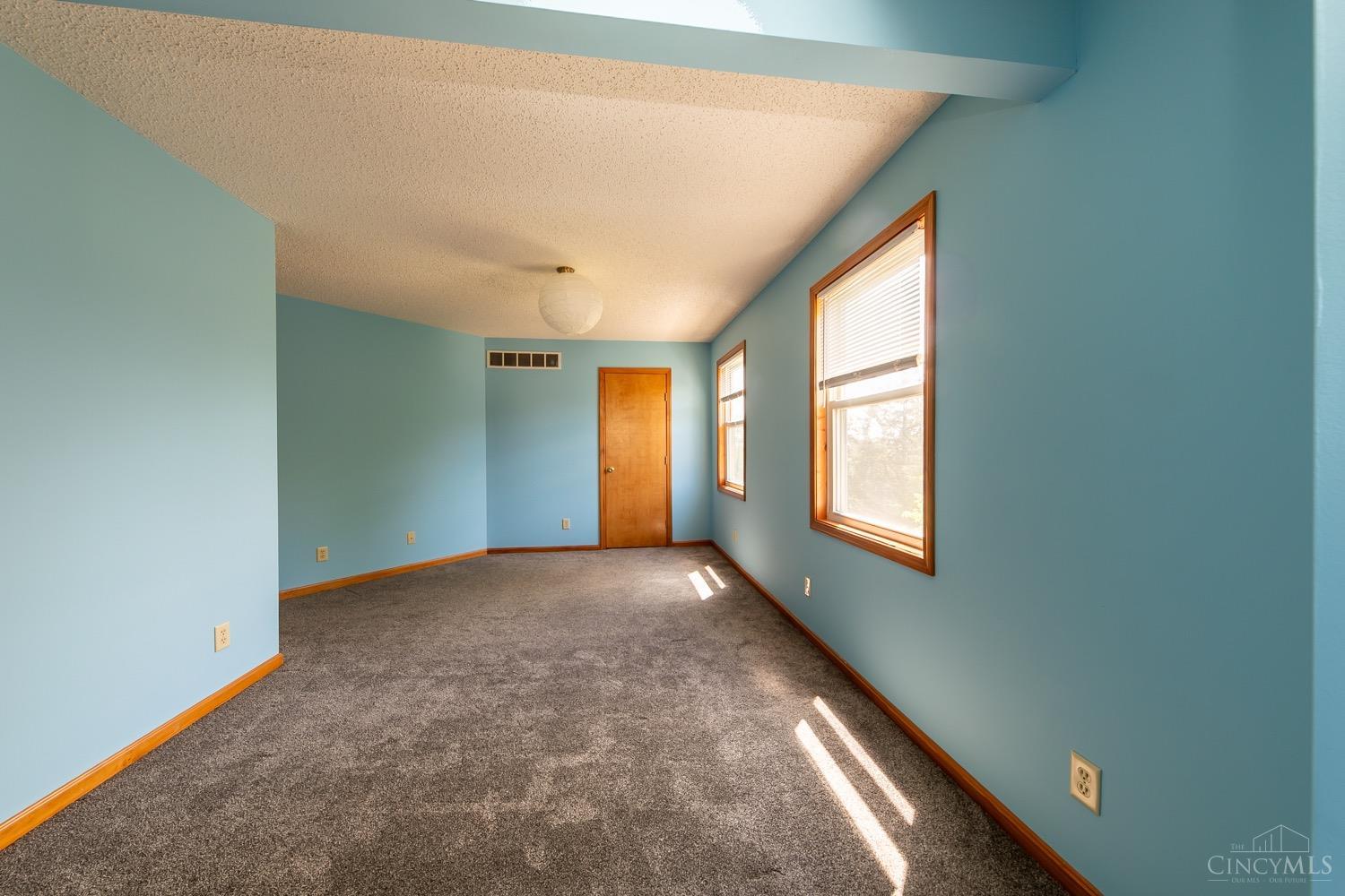 50 Thornhill Drive, Hamilton, Ohio image 24