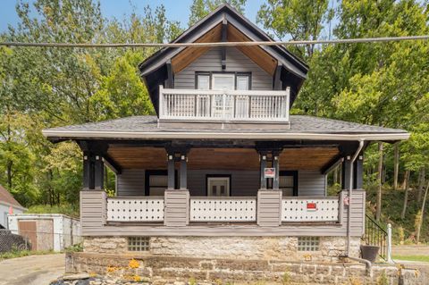 Photo of 2094 Yoast Avenue, Cincinnati, OH 45225 (MLS # 1854302)