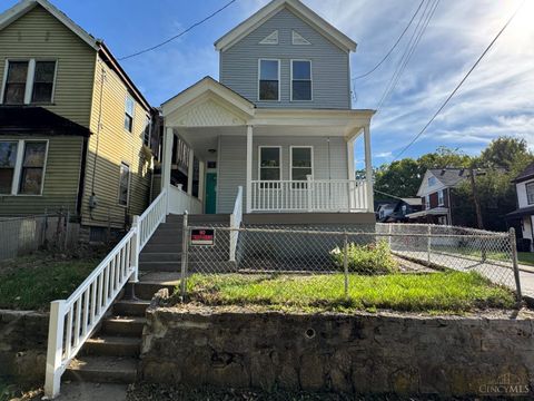 Photo of 1739 Holloway Avenue, Cincinnati, OH 45207 (MLS # 1857124)