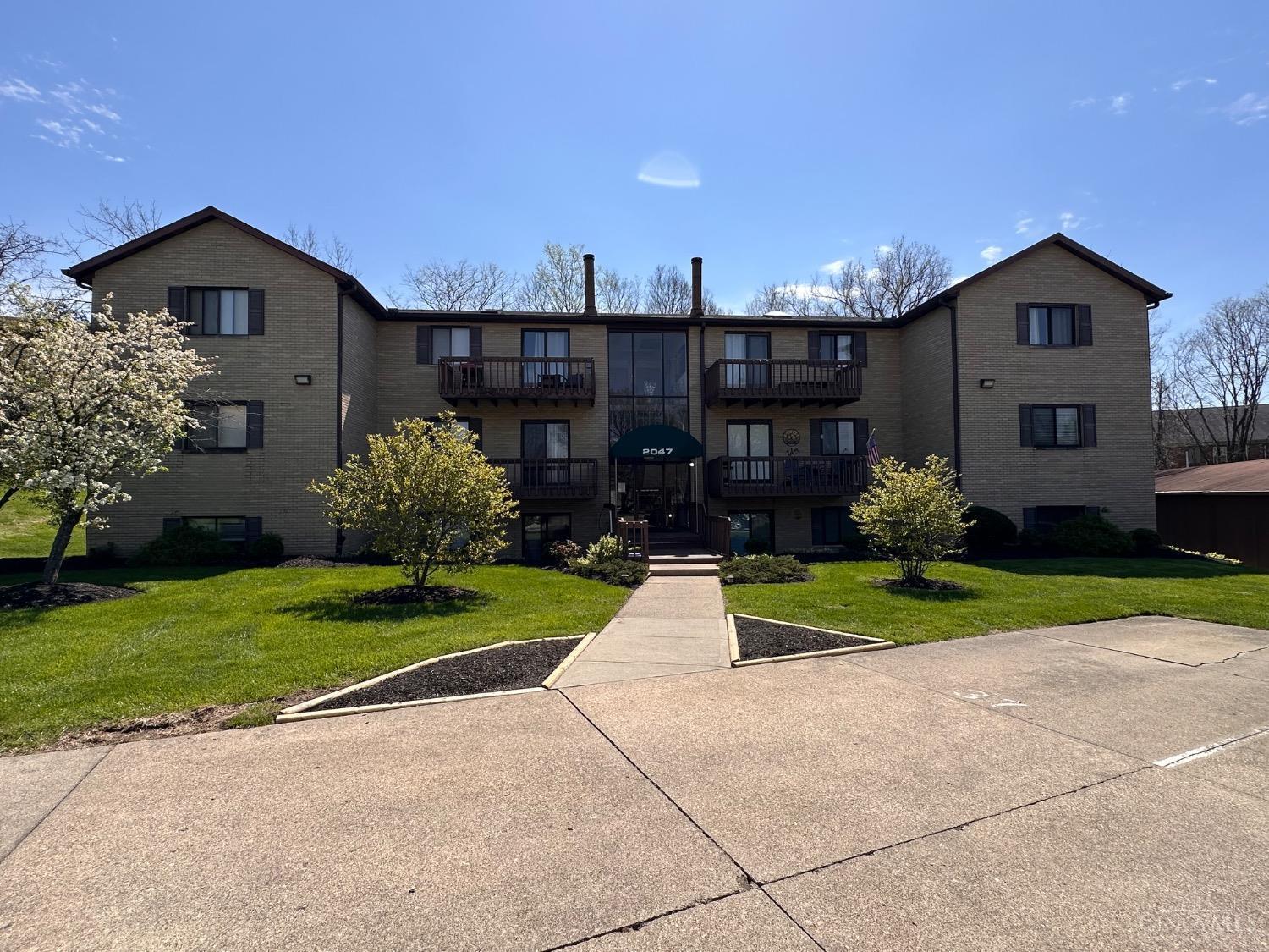 2047 Woodtrail Drive #43, Fairfield, Ohio image 1