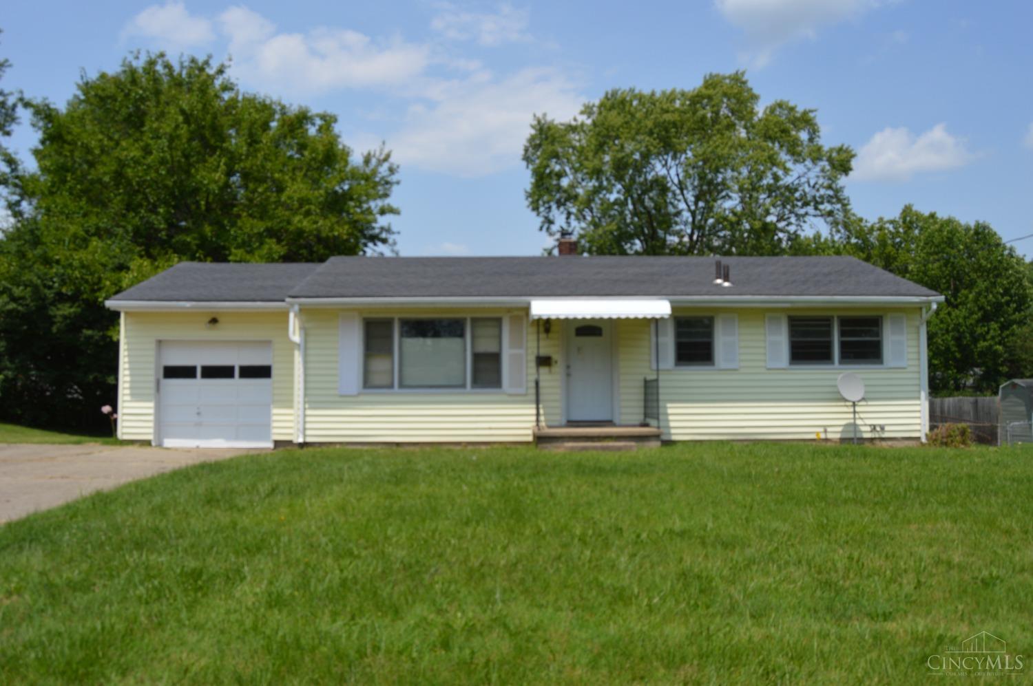 4517 Hannah Drive, Middletown, Ohio image 2