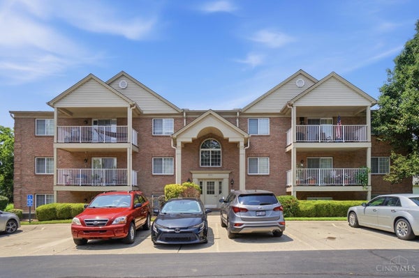 3171 PRESERVE LN APT 1C, COLERAIN TWP, OH 45239 - Image bcf7cce9287e0dd0a4c3eec079cf2ffb/3268867647