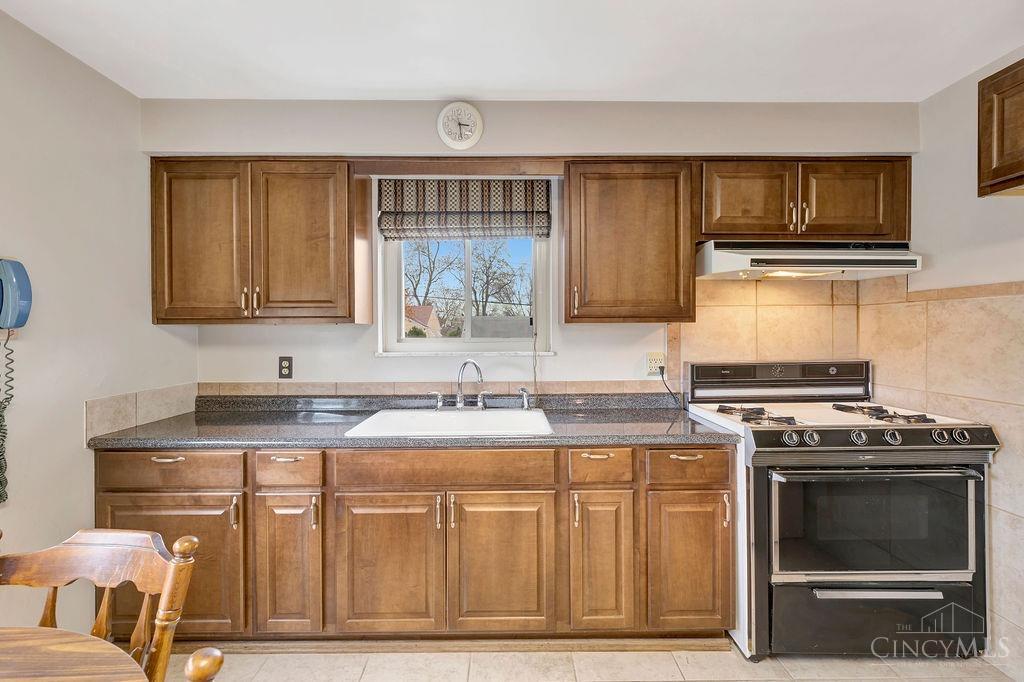 5632 Samver Road, Green Township, Ohio image 17