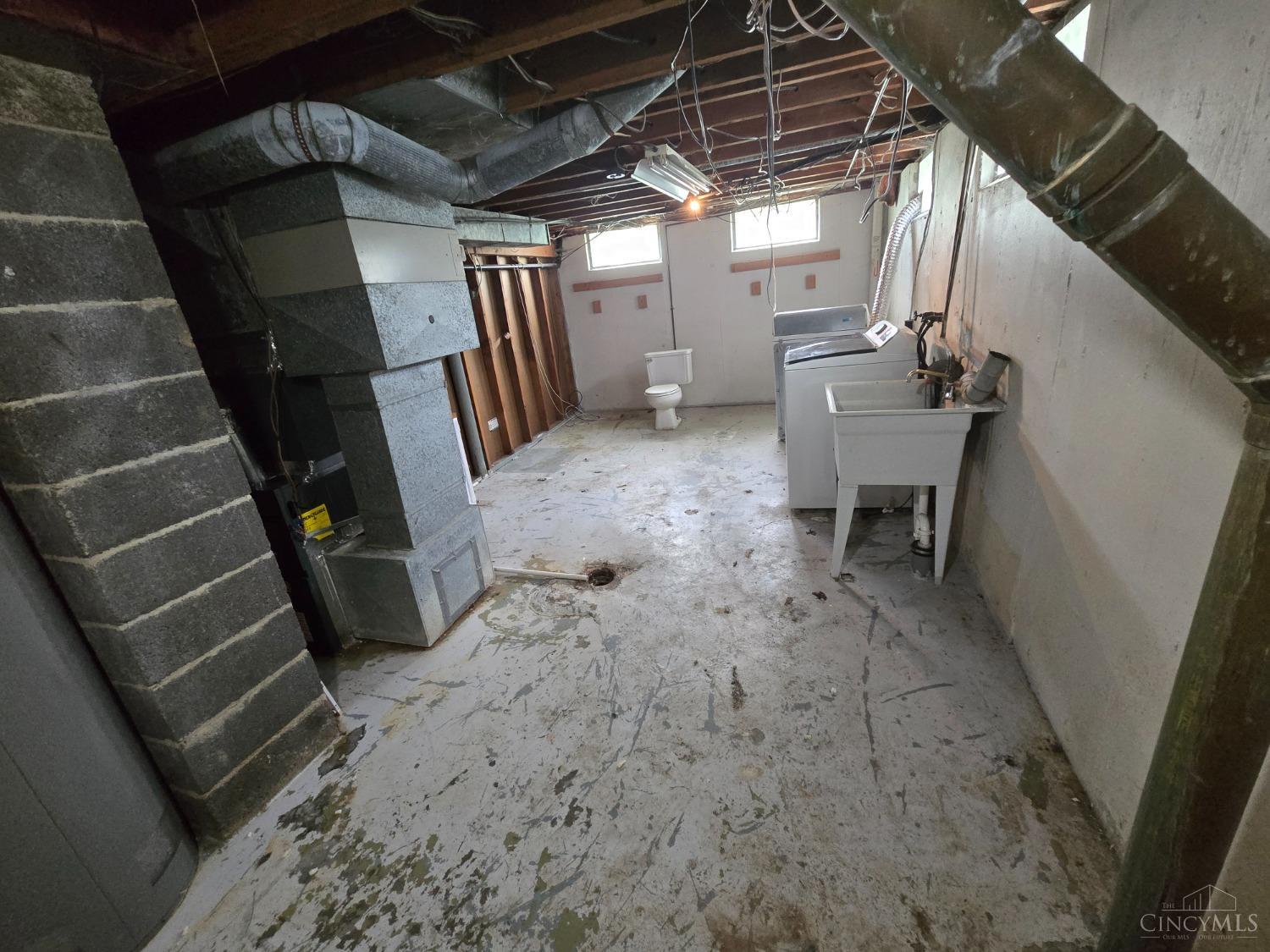 396 Blackburn Avenue, Fairfield, Ohio image 14