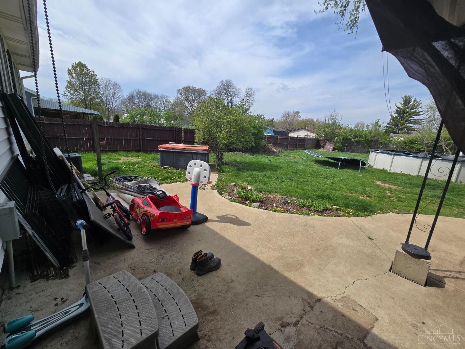 396 Blackburn Avenue, Fairfield, Ohio image 20