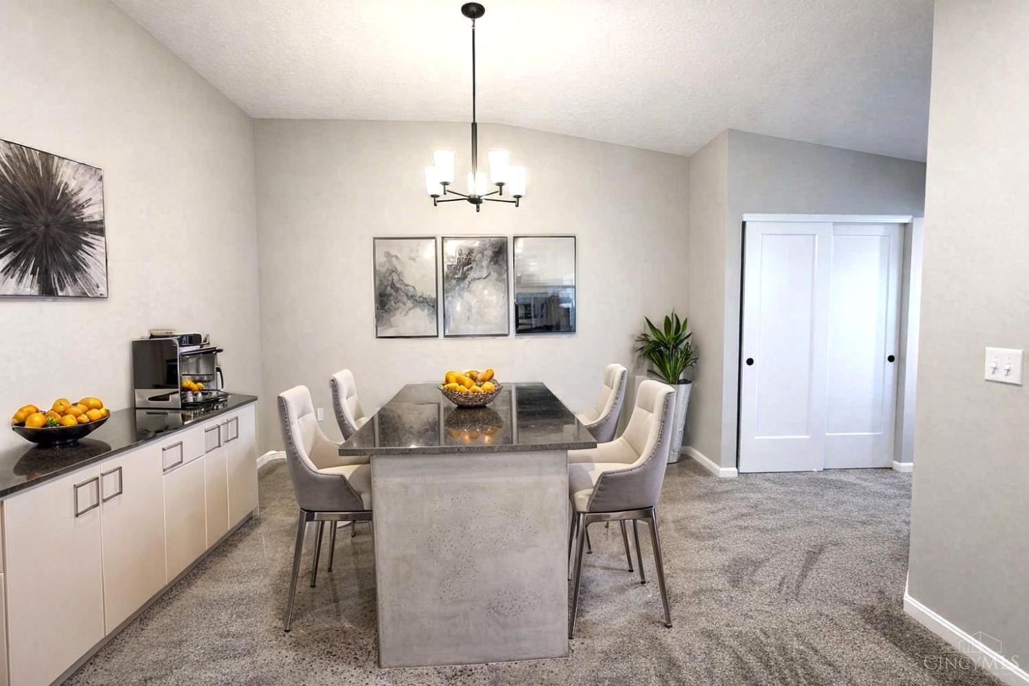 5880 Parkview Lane 303