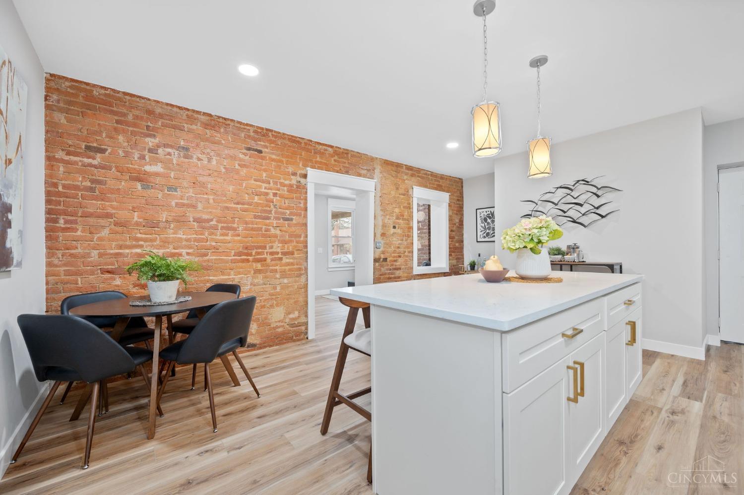 6740 Hurd Avenue, Cincinnati, Ohio image 12
