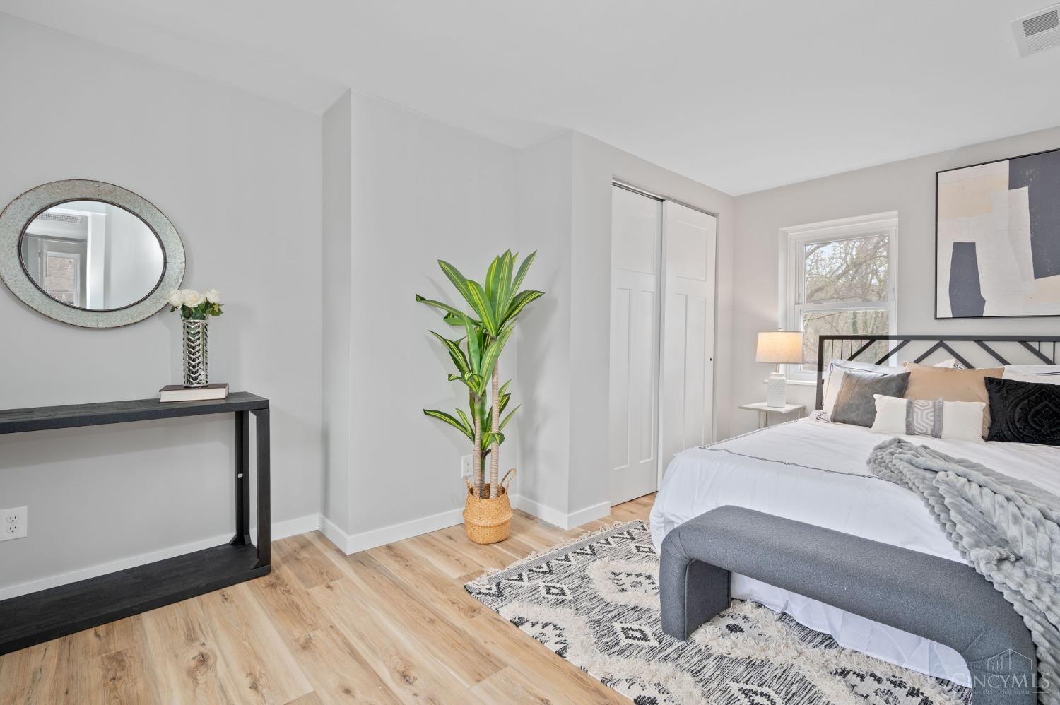 6740 Hurd Avenue, Cincinnati, Ohio image 32