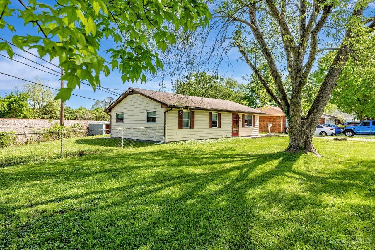 2815 Wildwood Road, Middletown, Ohio image 3