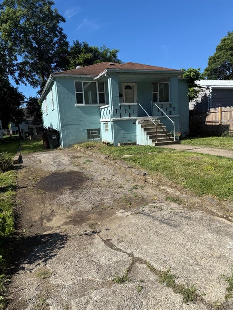 Homes For Sale - 955 Simmons Avenue<br/> Lincoln Heights, OH 45215