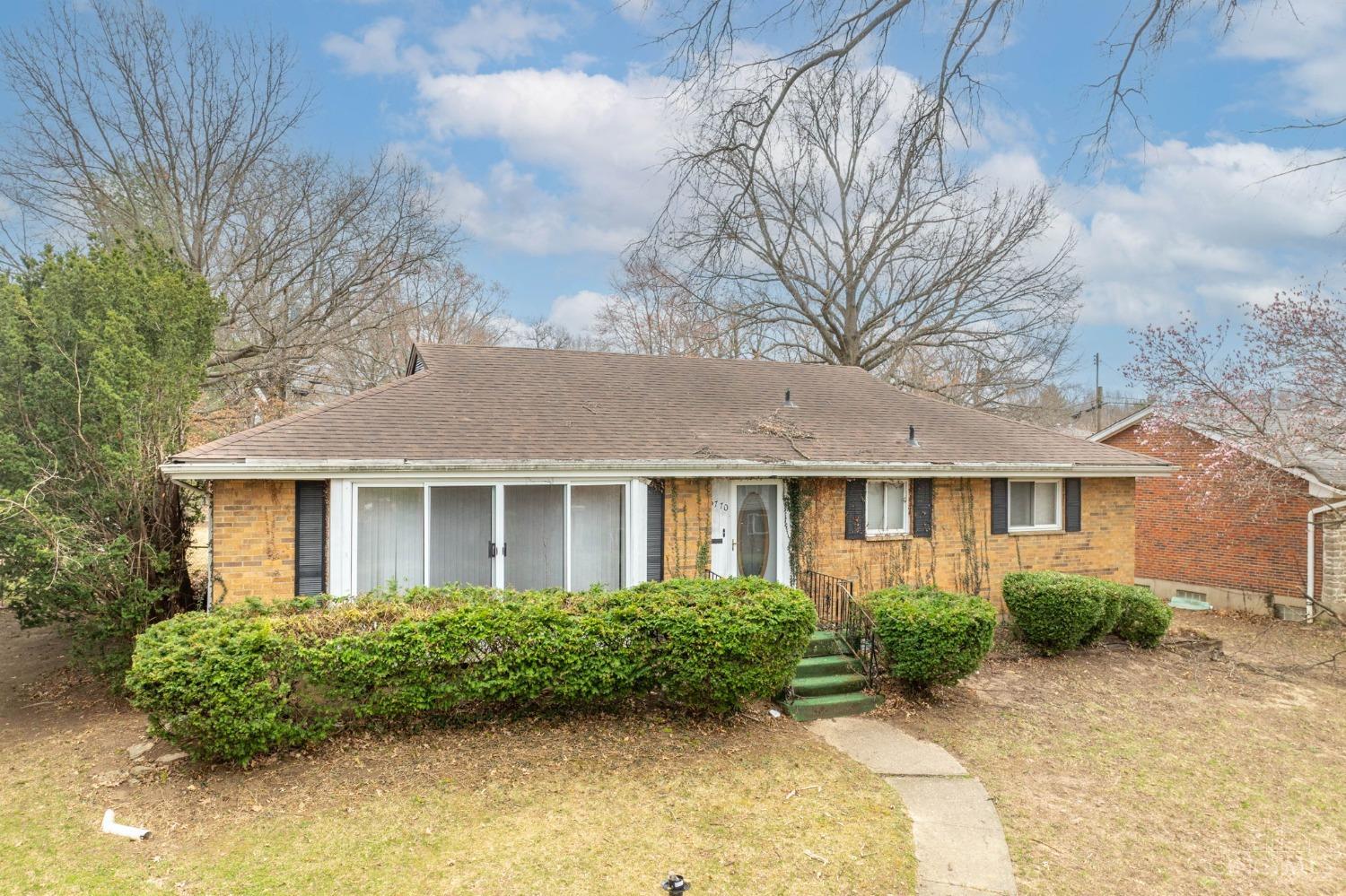 6770 Elbrook Avenue, Amberley, Ohio image 3