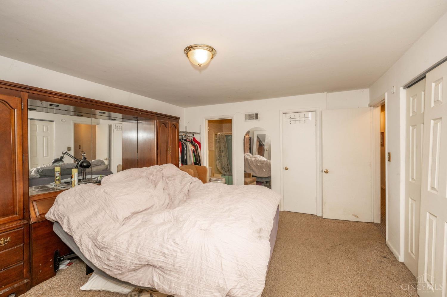 6770 Elbrook Avenue, Amberley, Ohio image 18