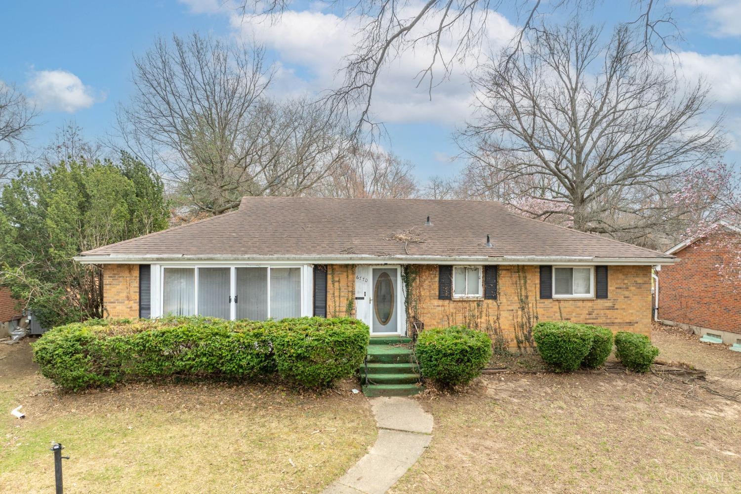 6770 Elbrook Avenue, Amberley, Ohio image 1