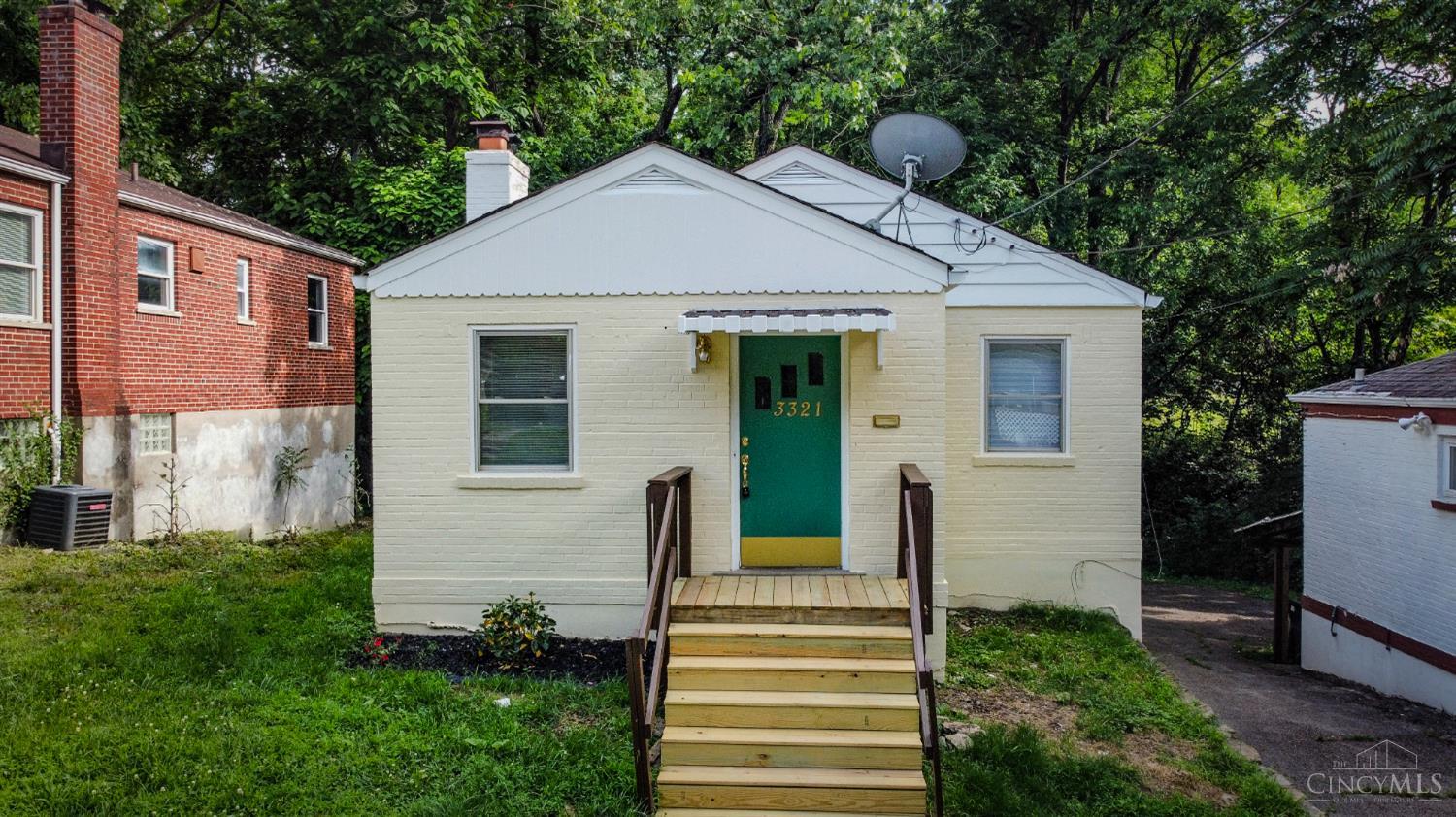 Cincinnati, Ohio 45205, United States, 2 Bedrooms Bedrooms, ,1 BathroomBathrooms,Residential,Active,152684 Cincinnati, Ohio 45205, United States, 2 Bedrooms Bedrooms, ,1 BathroomBathrooms,Residential,Active,152684