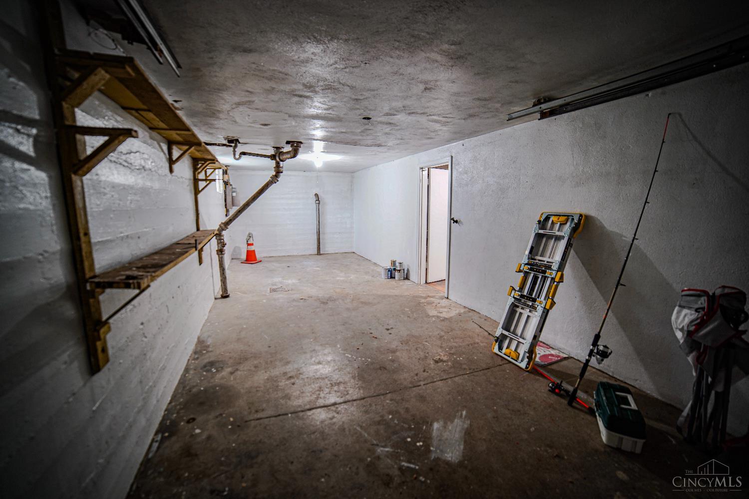 Cincinnati, Ohio 45205, United States, 2 Bedrooms Bedrooms, ,1 BathroomBathrooms,Residential,Active,152684