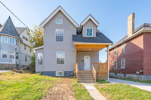 Photo of 3565 Harvey Avenue, Cincinnati, OH 45229 (MLS # 1871421)