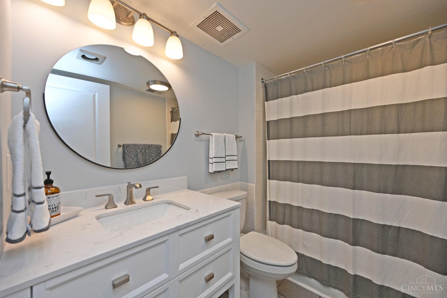 2320 Dana Avenue, Cincinnati, Ohio image 27
