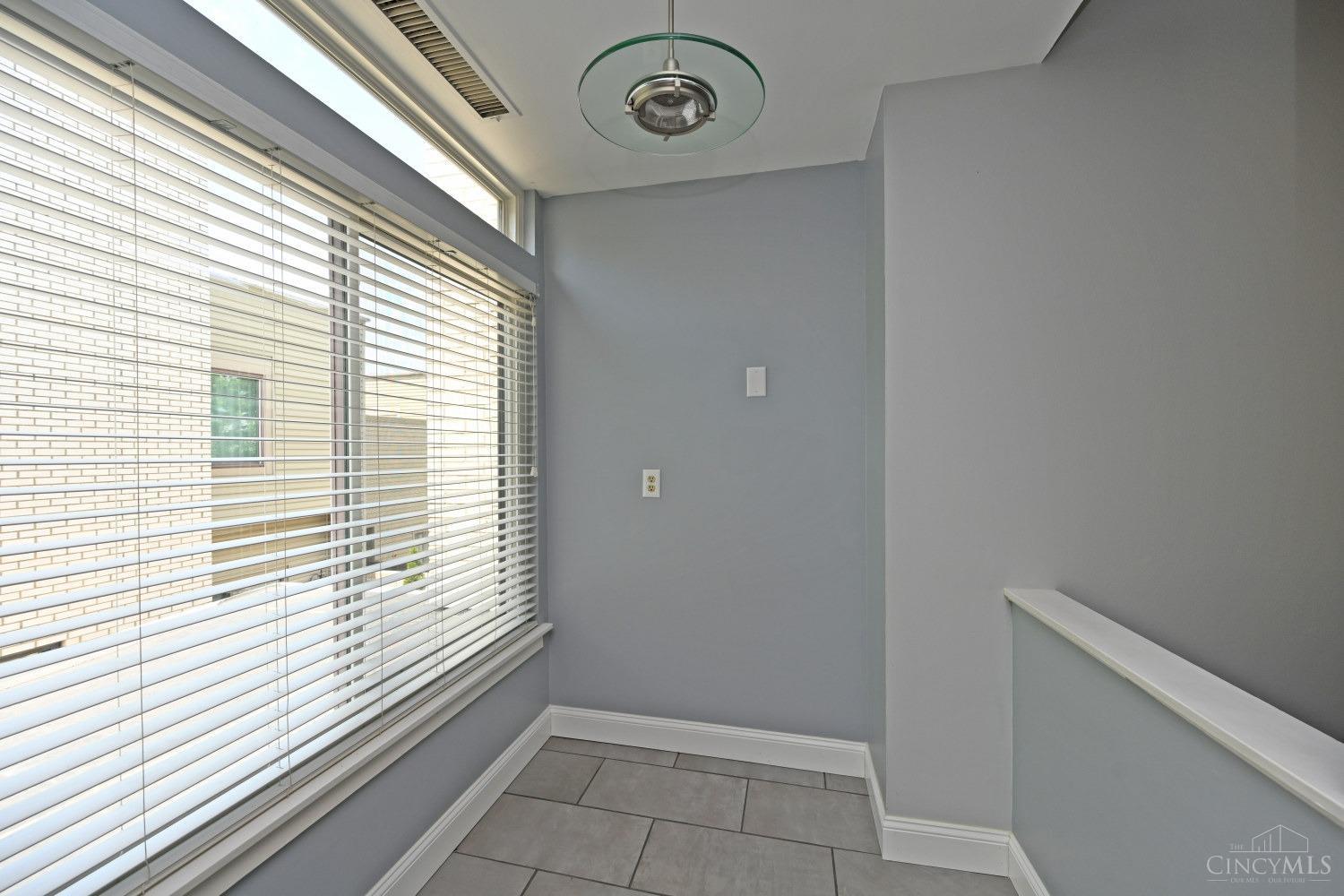 2320 Dana Avenue, Cincinnati, Ohio image 19