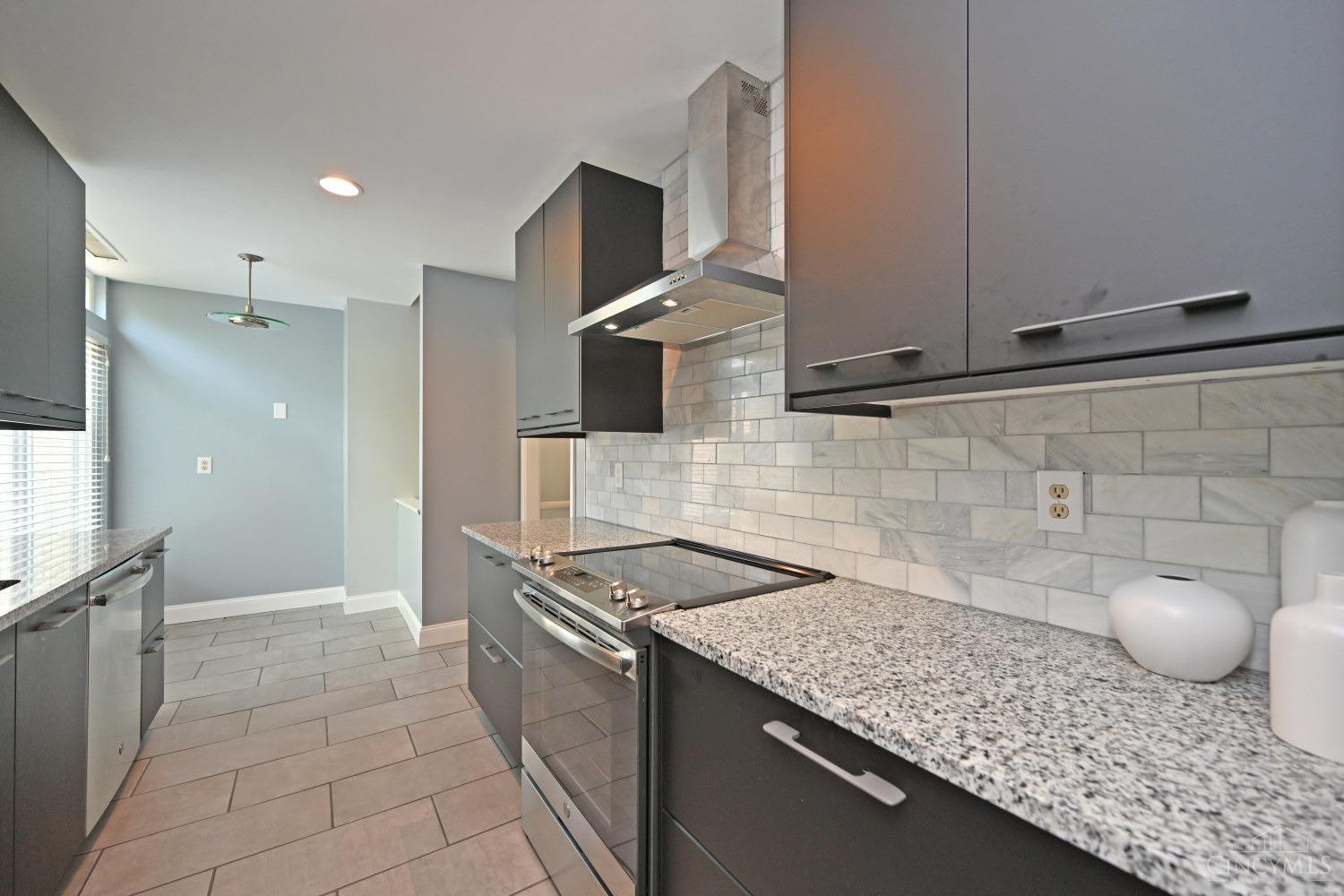 2320 Dana Avenue, Cincinnati, Ohio image 16