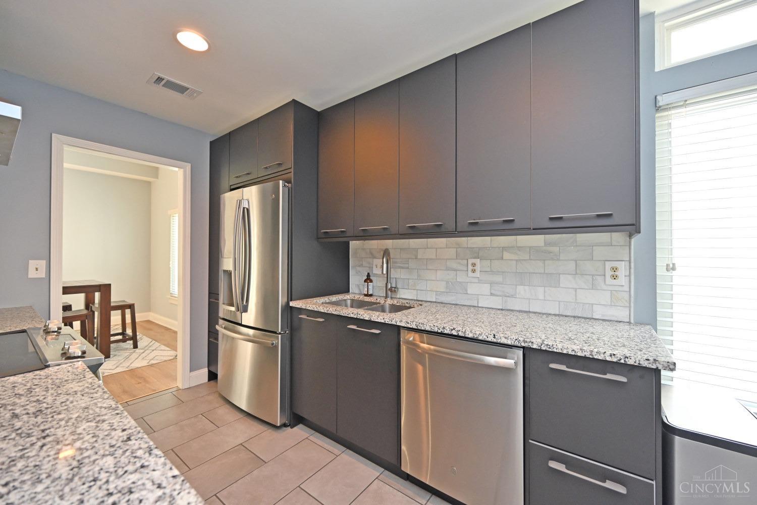 2320 Dana Avenue, Cincinnati, Ohio image 18