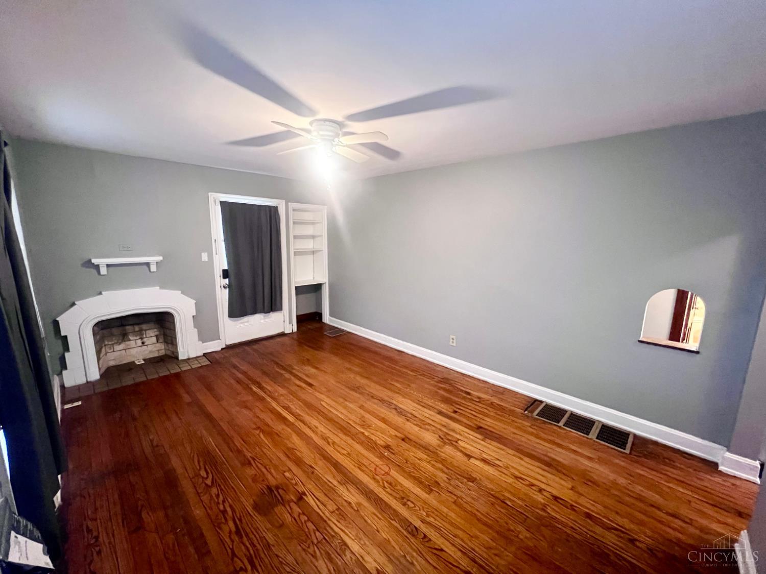 3162 Sunshine Avenue, Cincinnati, Ohio image 2