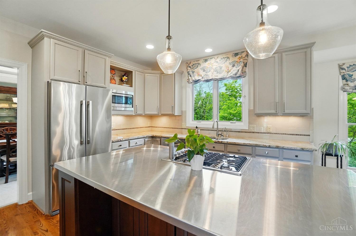 11185 Woodlands Way, Blue Ash, Ohio image 13