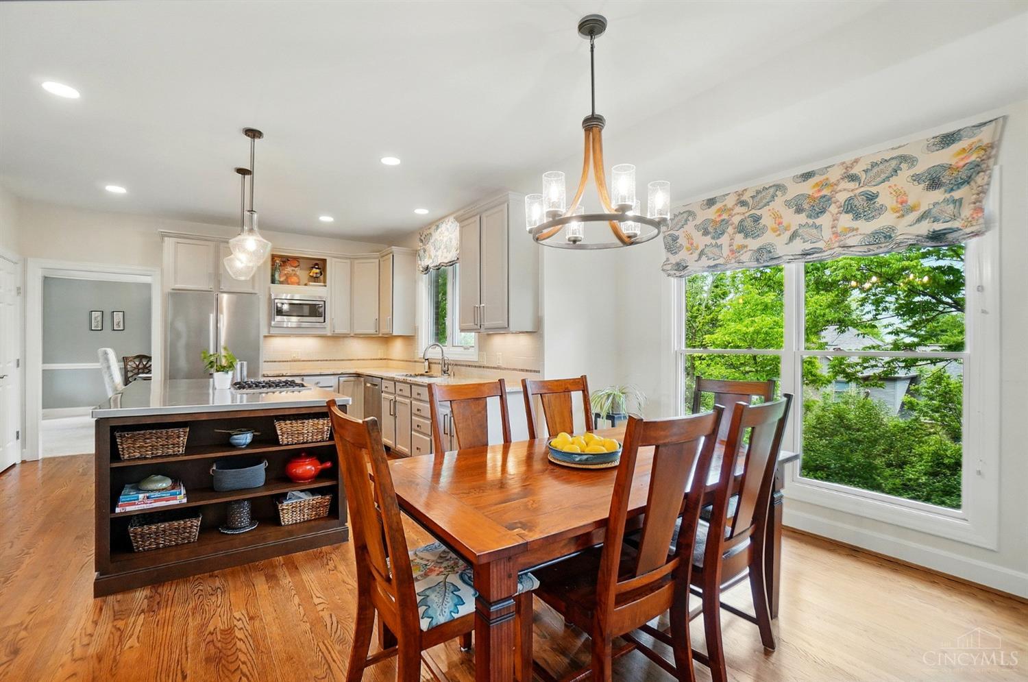 11185 Woodlands Way, Blue Ash, Ohio image 20