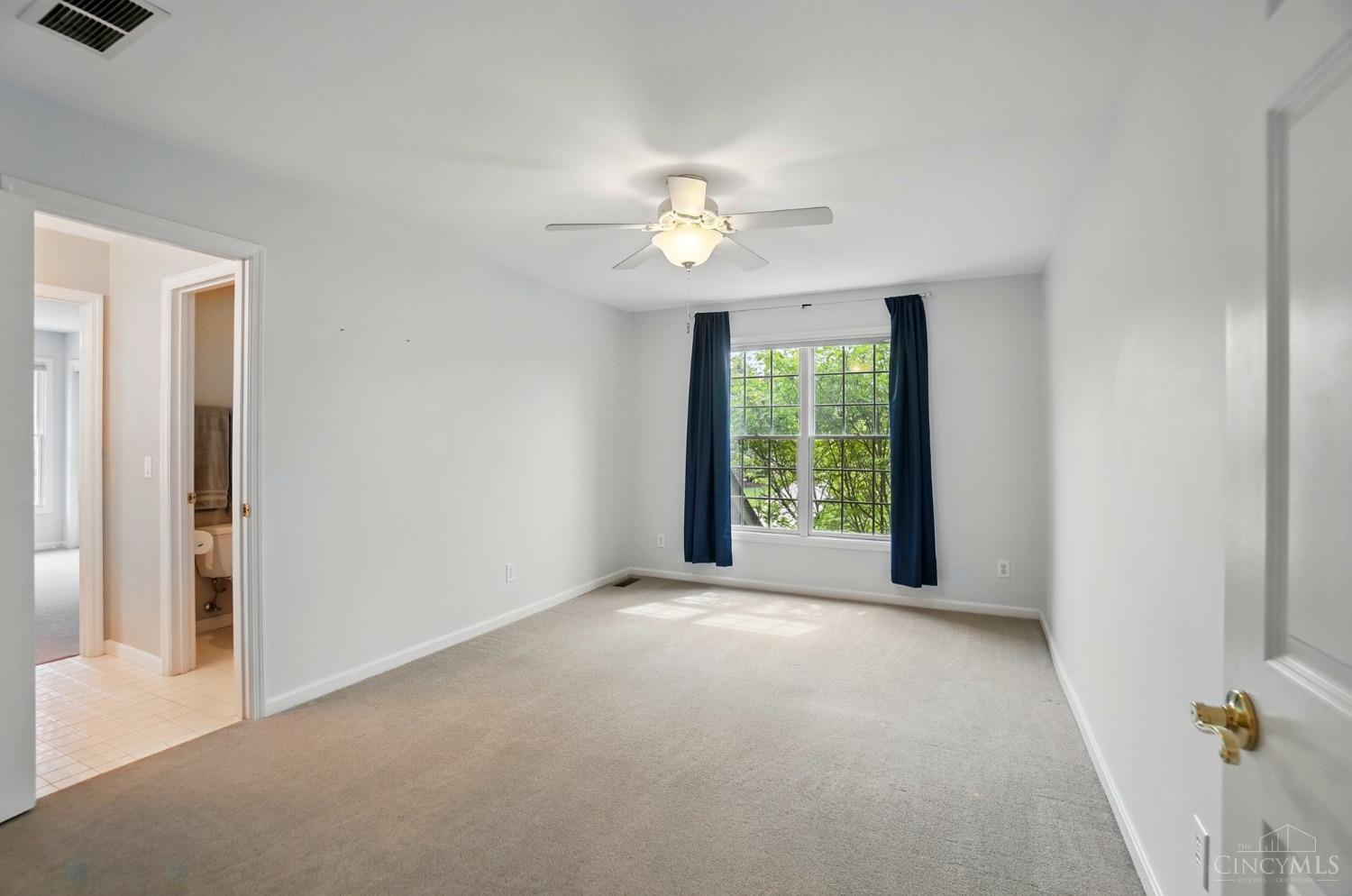 11185 Woodlands Way, Blue Ash, Ohio image 38