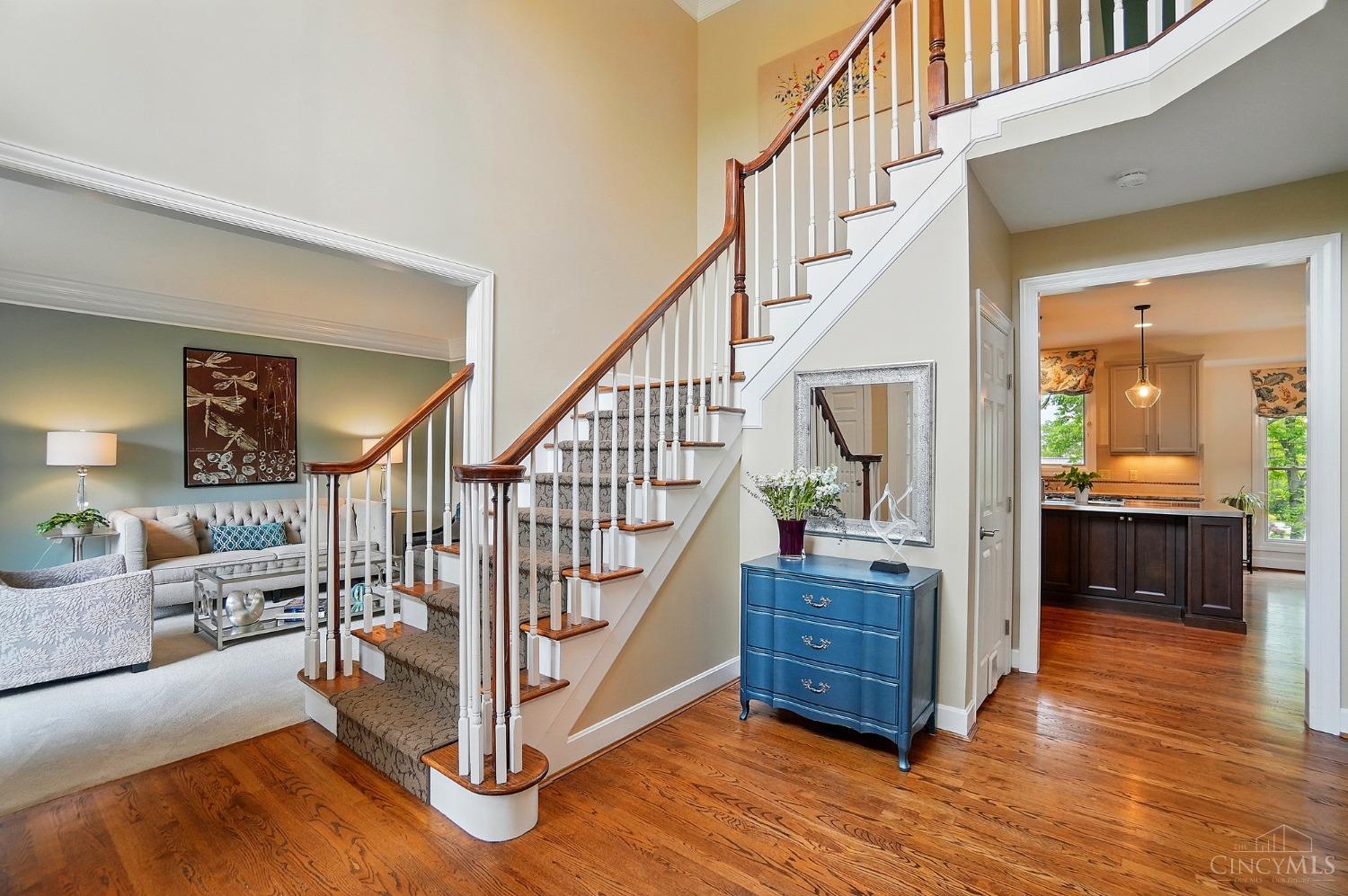 11185 Woodlands Way, Blue Ash, Ohio image 5