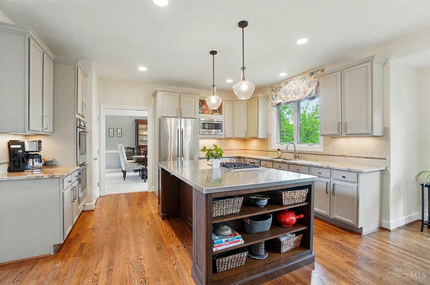 11185 Woodlands Way, Blue Ash, Ohio image 12