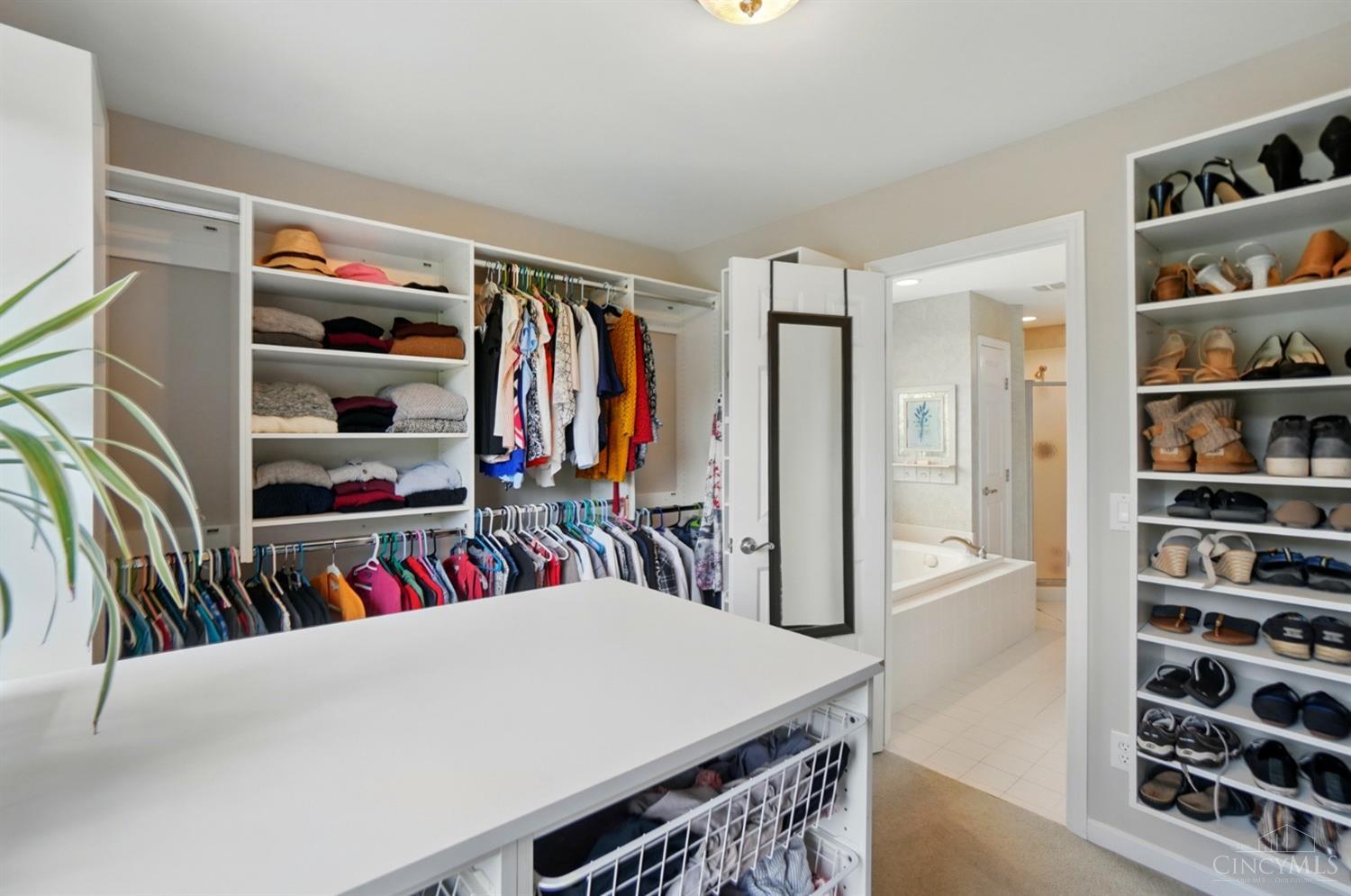 11185 Woodlands Way, Blue Ash, Ohio image 37