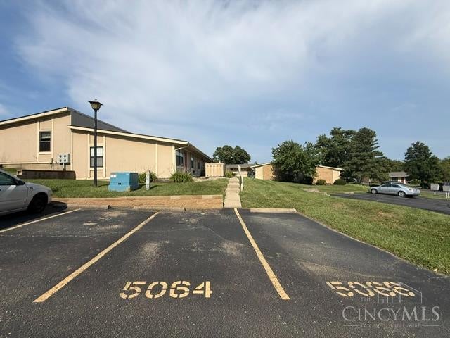 5064 Queenswood Court