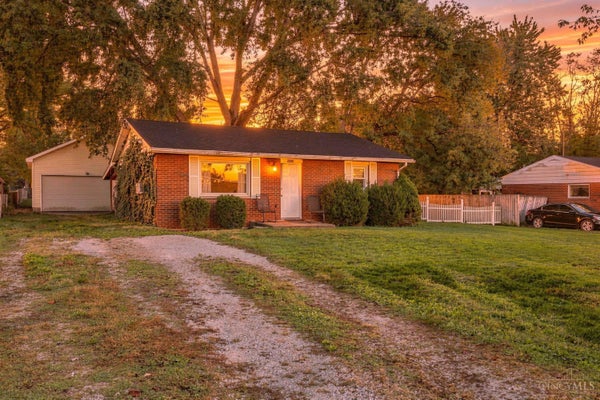 2009 WELLINGTON RD, MIDDLETOWN, OH 45044 - Image bf58a09e2d8ed6f1701afe0d189ee9df/2177796757