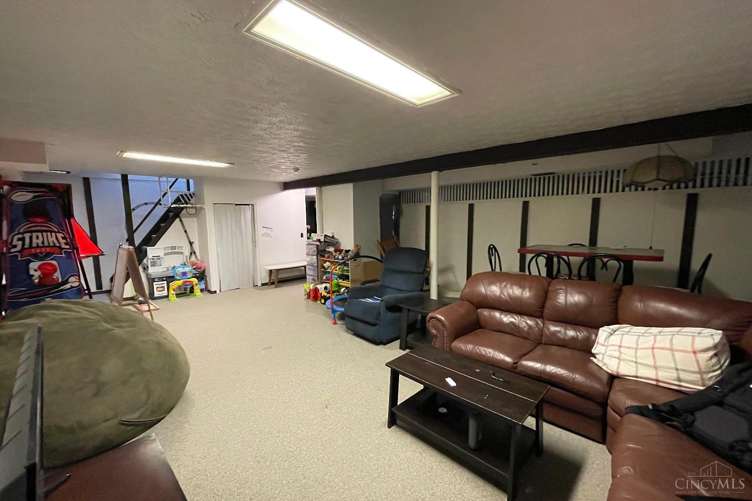 5610 Shady Hollow Lane, Anderson Twp, Ohio image 18