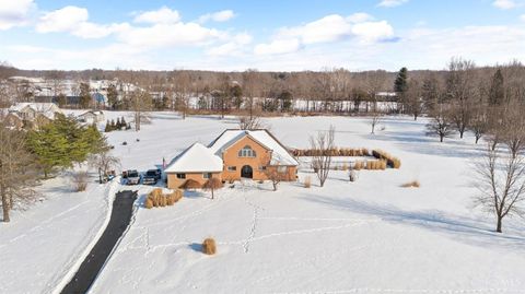 Photo of 4520 Shepherds Way, Batavia Township, OH 45103 (MLS # 1868078)